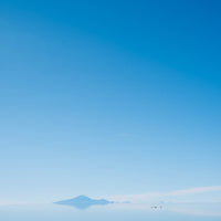 6616ab8ed8c3c268632d0a1d_peaceful-salt-flat-uyuni_1751527254152.jpg