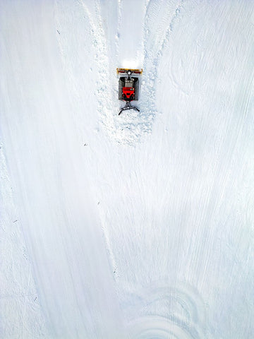 Minimalist topdown over snow groomer - 1