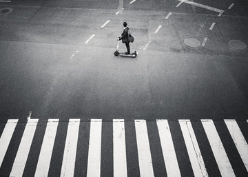 Quiet crossing in Tokyo - 1