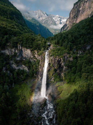 6616ab8ed8c3c268632d0a1d_foroglio-waterfall-in-valle-maggia-switzerland_1755556721086.jpg