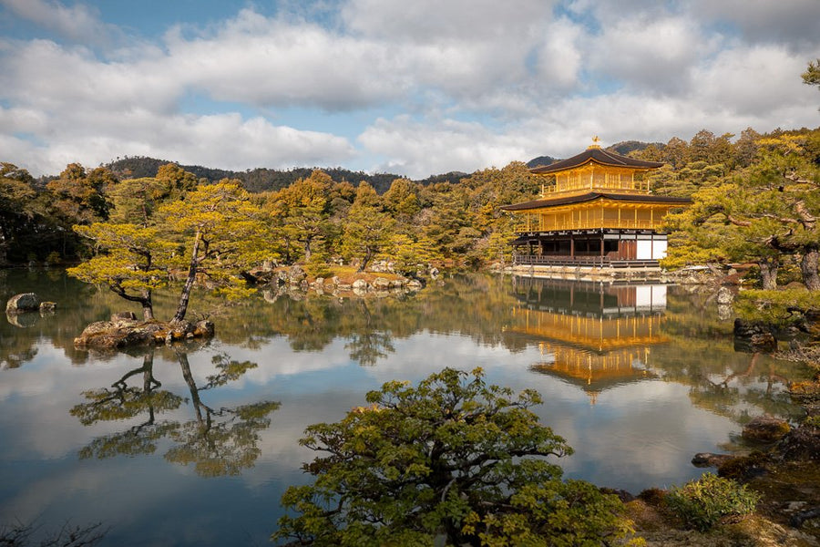 6616ab8ed8c3c268632d0a1d_kinkaku-ji-golden-temple-in-kyoto-japan_1755573391404.jpg