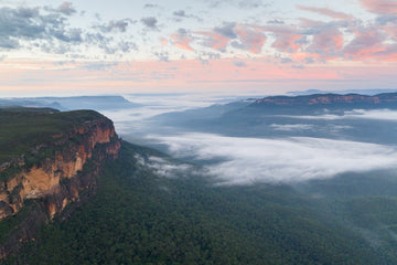6616ab8ed8c3c268632d0a1d_lincoln-s-rock-sunrise-blue-mountains_1749292305633.jpg