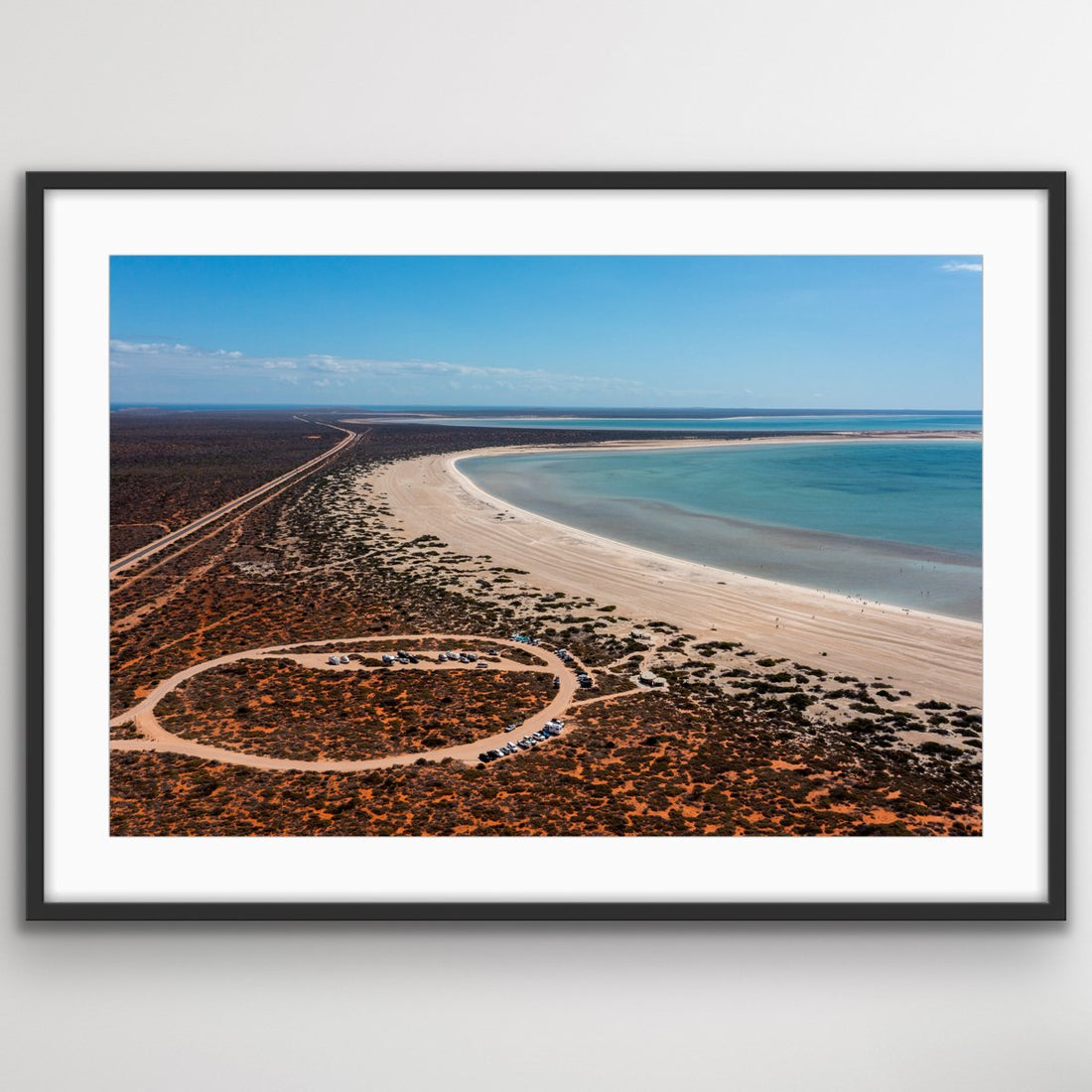6616ab8ed8c3c268632d0a1d_shell-beach-carpark-black_1747720200297.jpeg