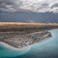 6616ab8ed8c3c268632d0a1d_turquoise-bay-rainbow_1747647129487.jpg