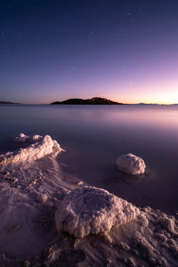 6616ab8ed8c3c268632d0a1d_uyuni-salt-flat-at-dusk_1751528308633.jpg