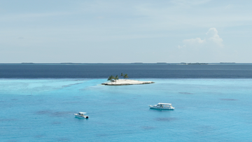 Baby Island, Huruvalhi, The Maldives