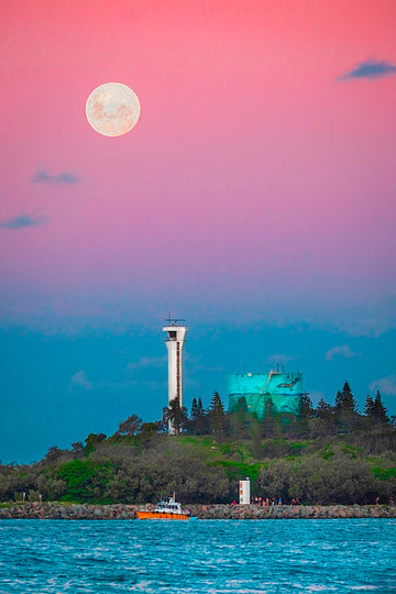 Pt Cartwright Moonrise